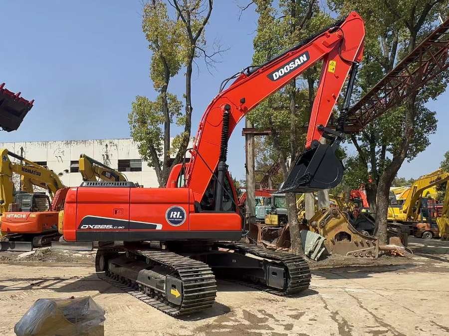 Corea Escavatori usati Doosan in vendita DX225LC-9C di seconda mano Macchine Jindongyu