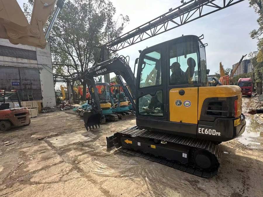 Corea Escavatore Volvo Usato in vendita Macchine di seconda mano EC60D Jindongyu